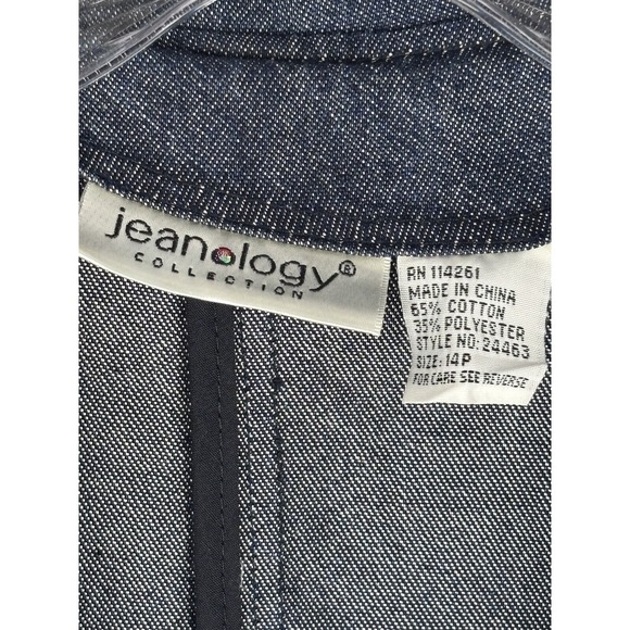 NWT Jeanology Vintage Ruffled Women's Jean Jacket With Front Button Size 14P - Picture 2 of 12